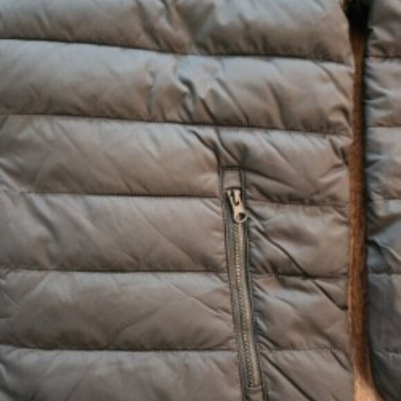 RVCA Packable Hooded Puffa Jacket Black NWT SZ LG - Picture 5 of 8